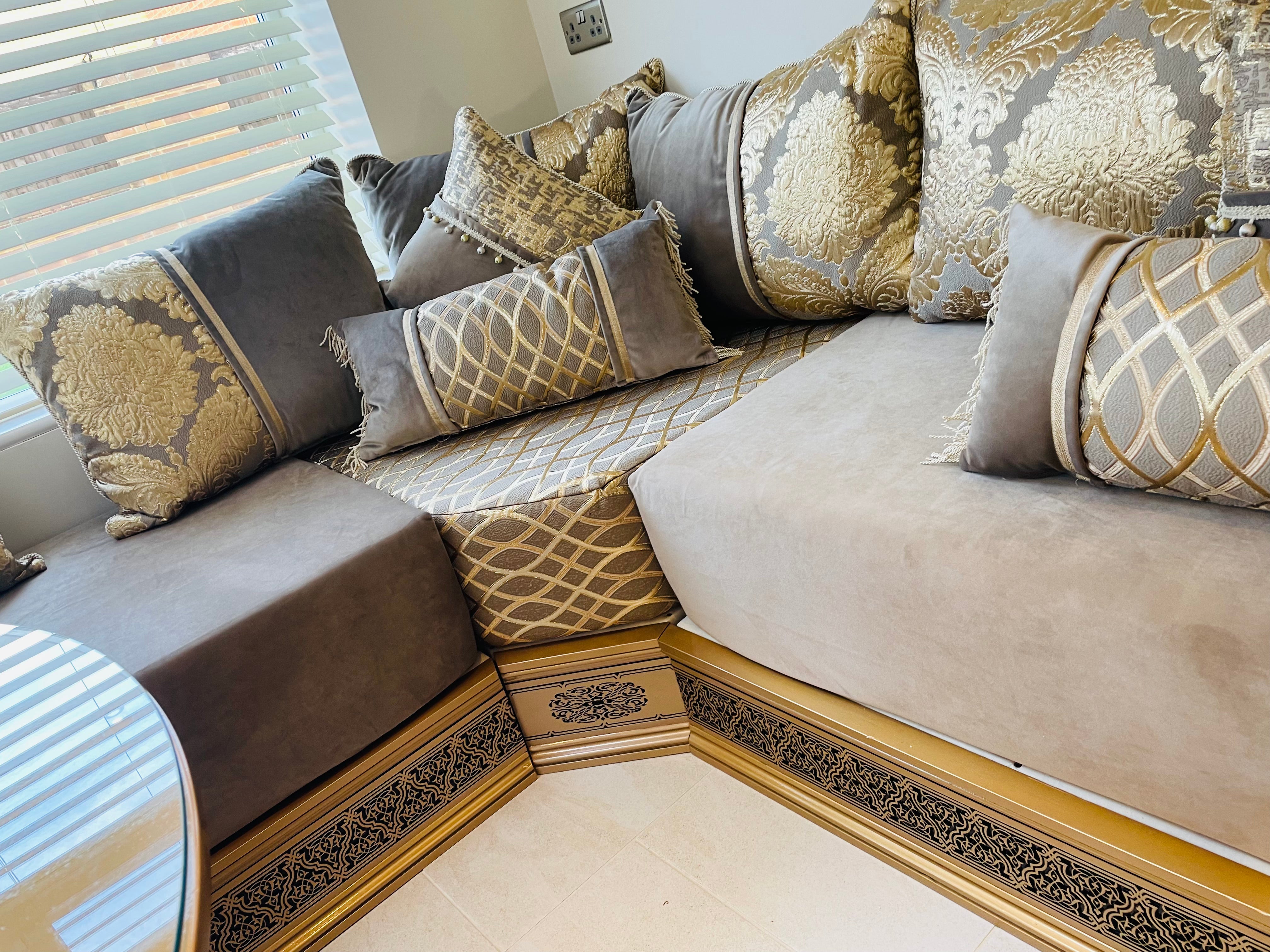 Luxurious Arabesque Moroccan Custom Sofas | Daybed Made to Measure In UK