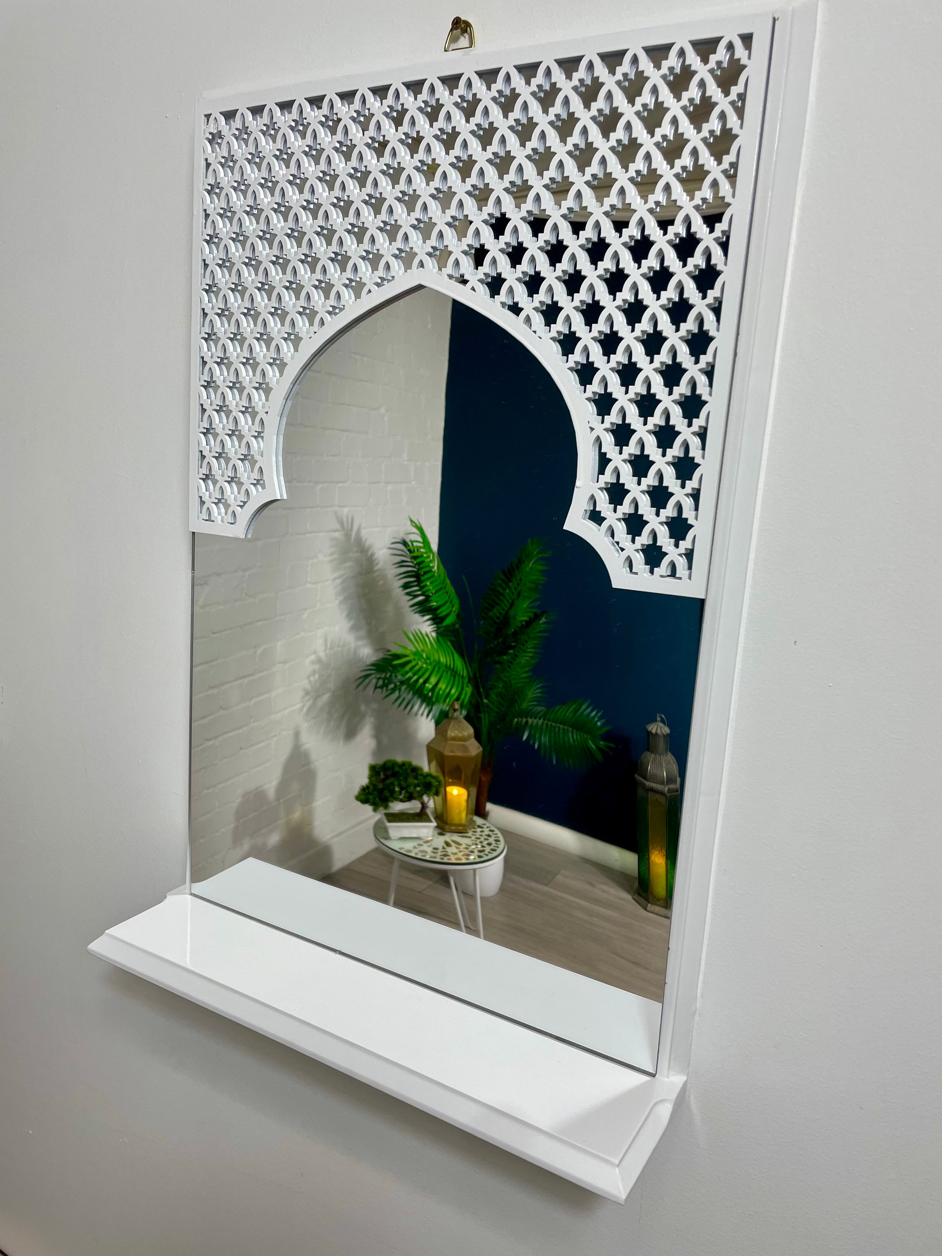 White Moroccan Arch Mirror Shelf with Acrylic Mirror