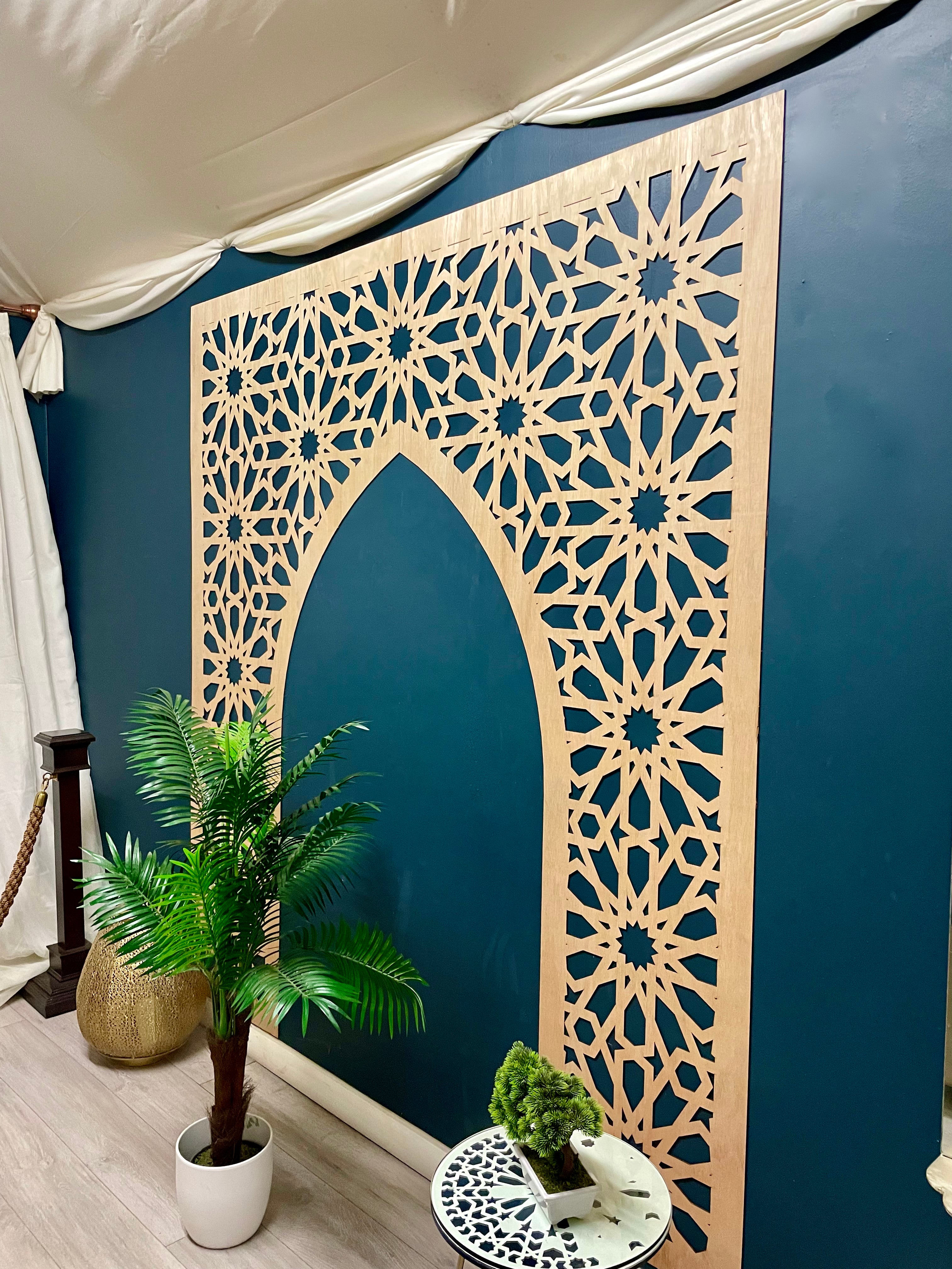 Geometrical Arched Islamic Pattern
